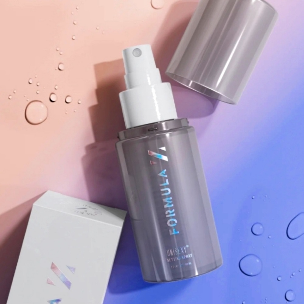 Formula Z UNISEXY setting spray NIB